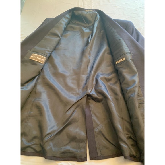 David Taylor Men's Navy Blazer 52R Gold Buttons Professional Dry Clean - Picture 5 of 8